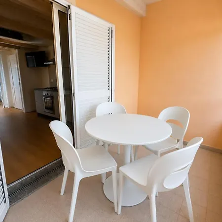 Casa Marinella Nyaraló *